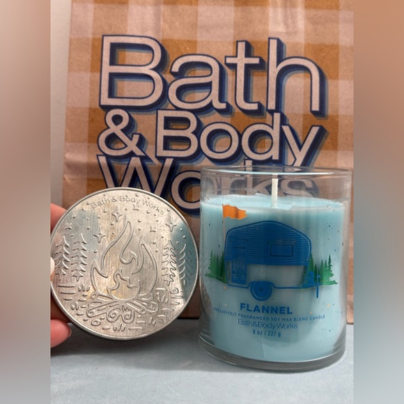 NEW B&BW Flannel Single Wick soy wax blend candle - Picture 1 of 4